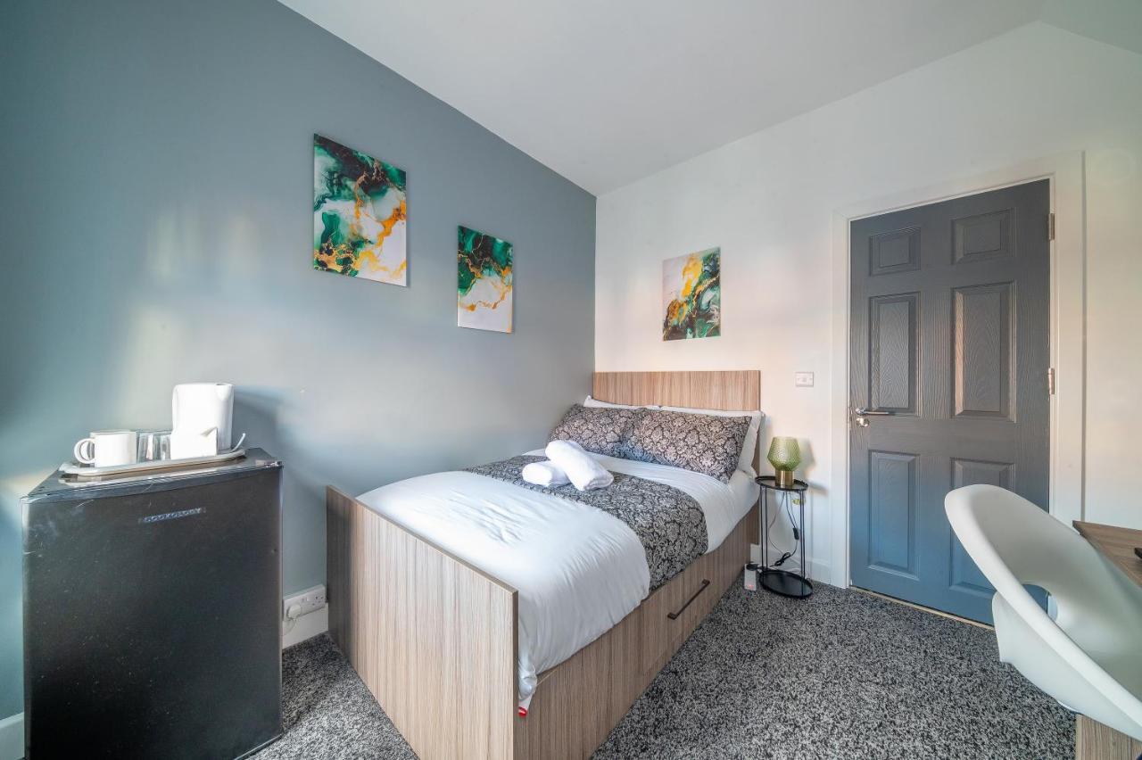 *Rb12S* For Your Most Relaxed & Cosy Stay + Free Parking + Free Fast Wifi * Leeds  Exterior foto